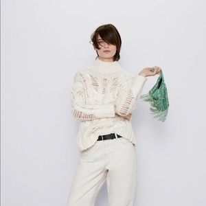 NEW ZARA SWEATER